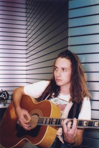 Stone Gossard Biography, Stone Gossard's Famous Quotes - Sualci Quotes 2019
